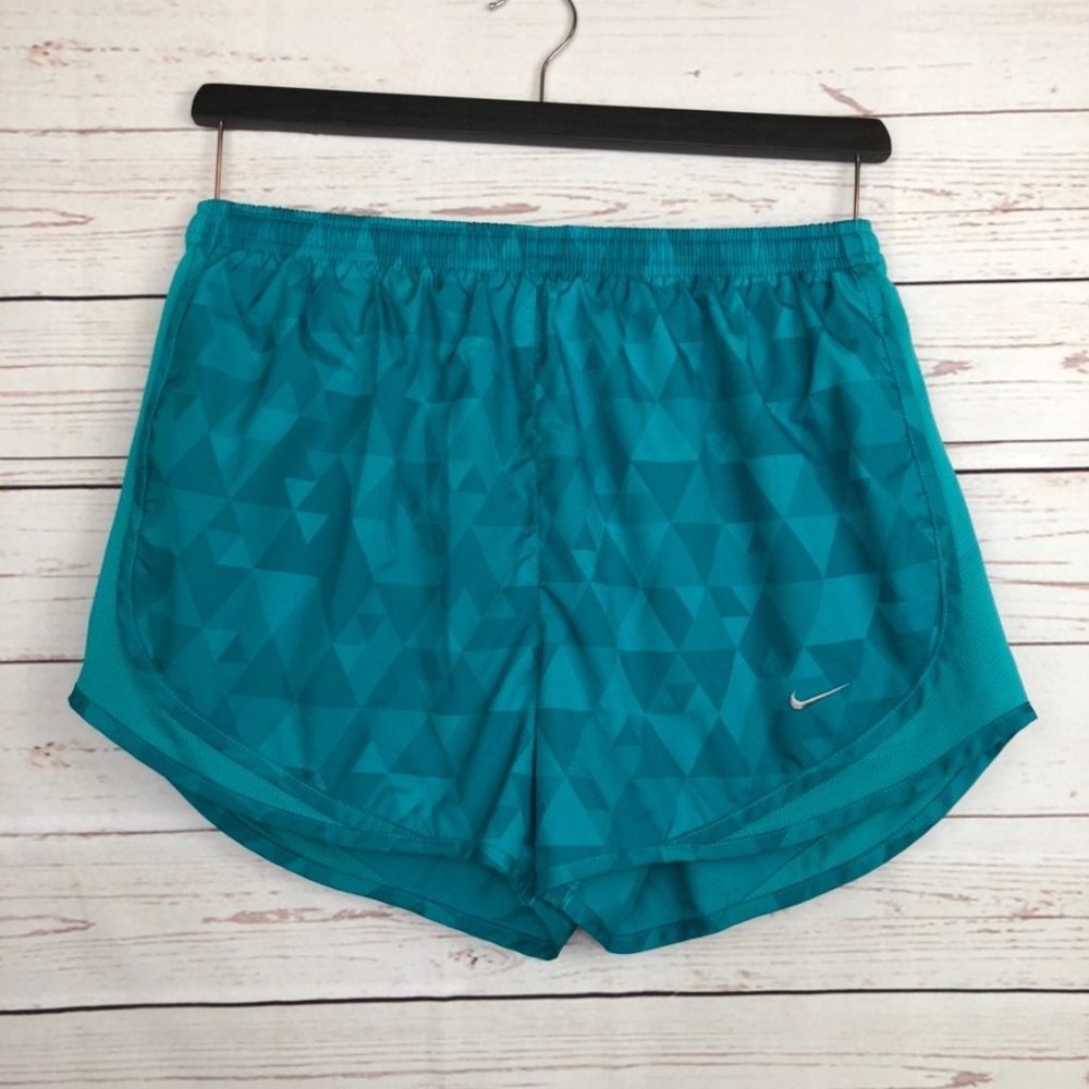 Nike Dri Fit Tempo Shorts Medium - Picture 1 of 5